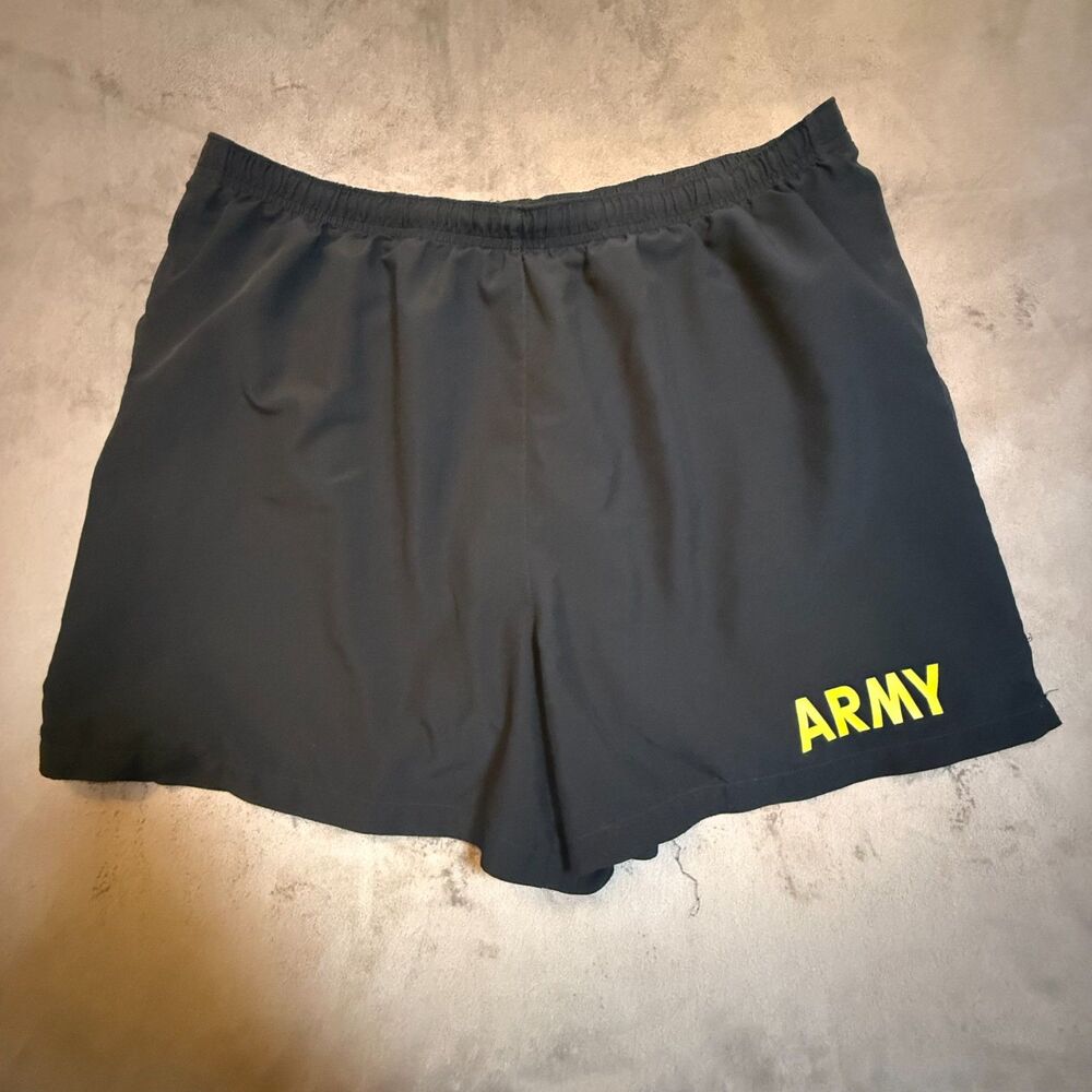 U.S. Army black PT shorts - Size L - 0389
